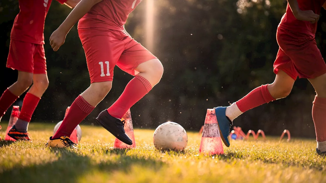 Prepare your kids for fall sports: where to get sports equipment deals