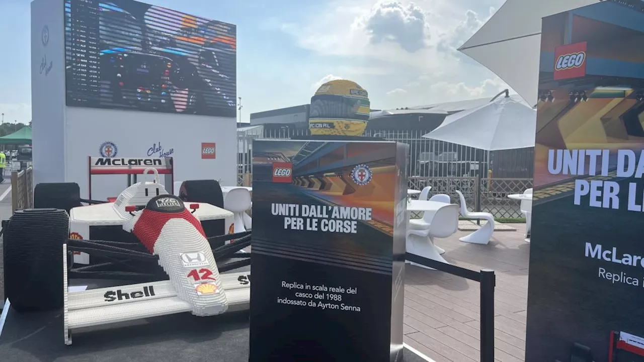 La McLaren di Senna vive ancora: in mostra a Milano la MP4/4 fatta di Lego!