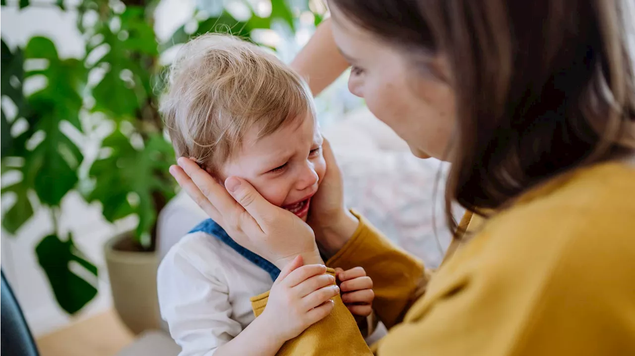 Ungleiche Elternrollen: Warum Kinder viel öfter nach Mama rufen und wie man das ändert