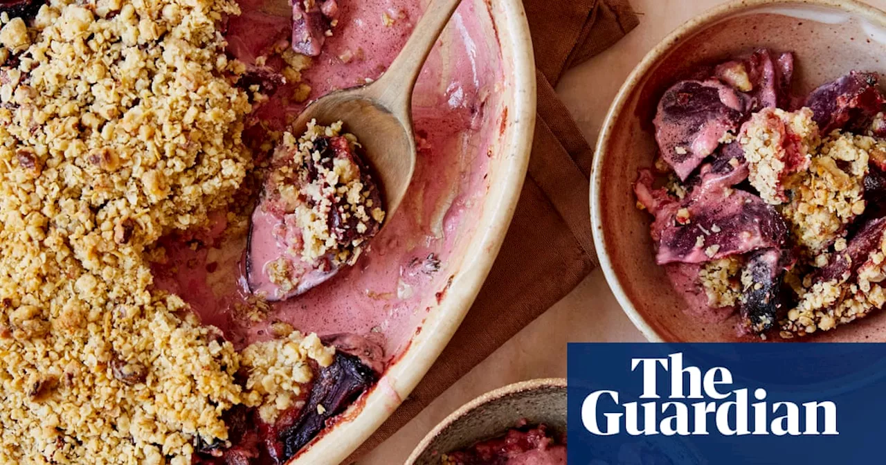 What makes a good savoury crumble?