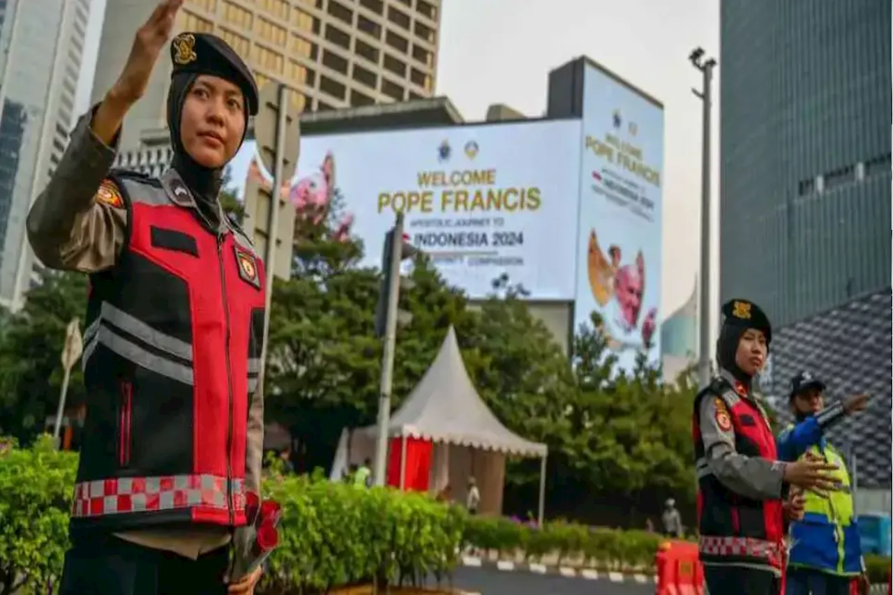 Pressing issues await Pope Francis in Indonesia