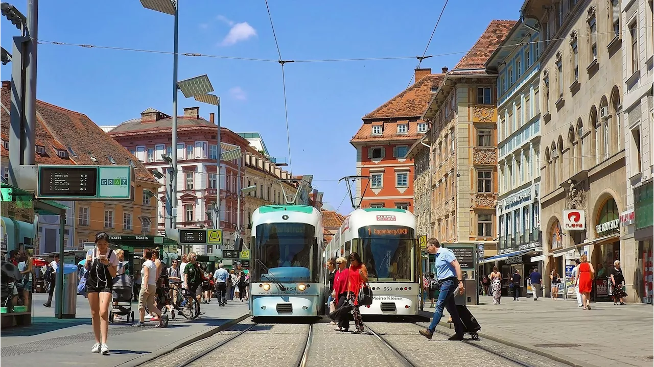  Mann will Getränkedose aufheben, wird von Bim getötet