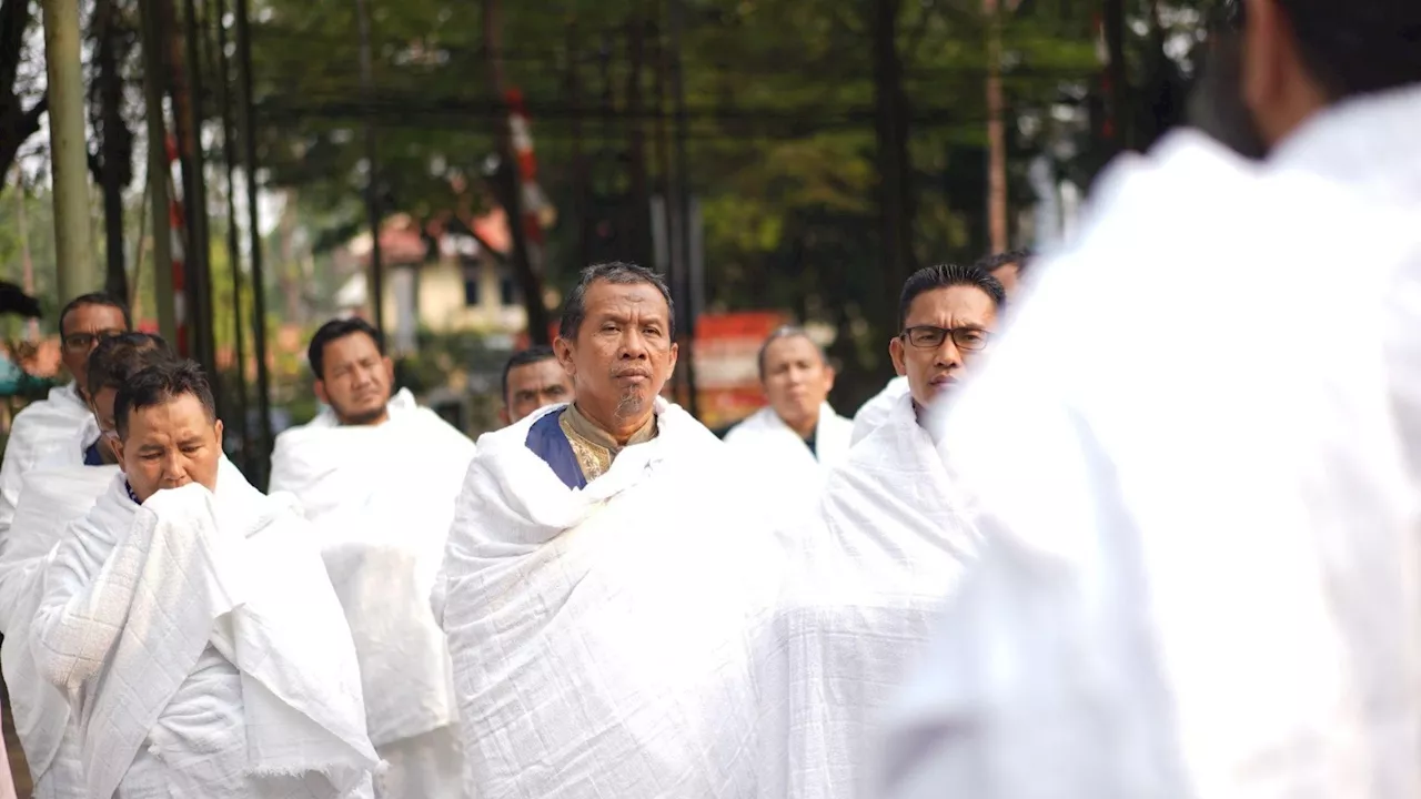 I-Hajj Syariah Fund Berangkatkan Umrah Guru Difabel dan Pendiri Sekolah Hafiz