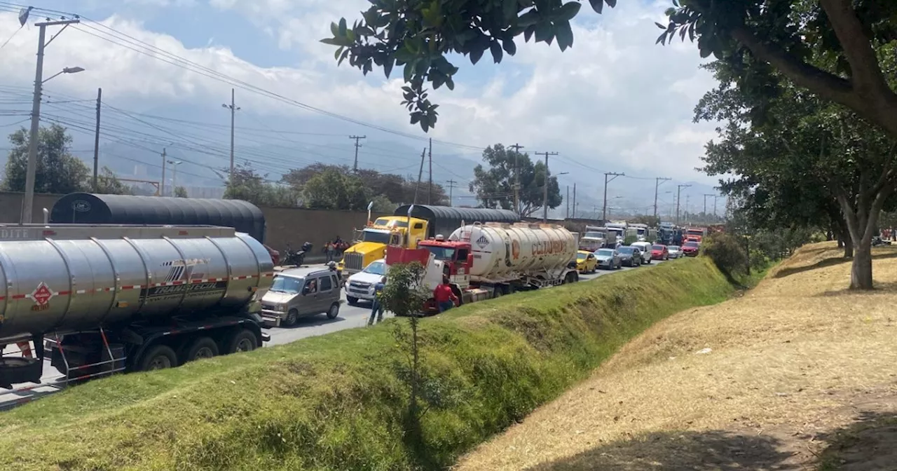 Colegio afectado por el paro de camioneros se pronuncia