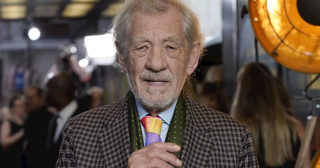 Ian McKellen habla de su caída en el escenario y su nuevo thriller