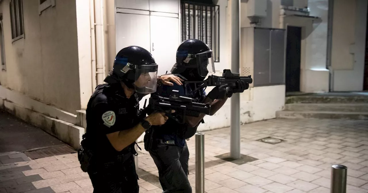 Violences urbaines en Martinique : six policiers blessés par des tirs à Fort-de-France