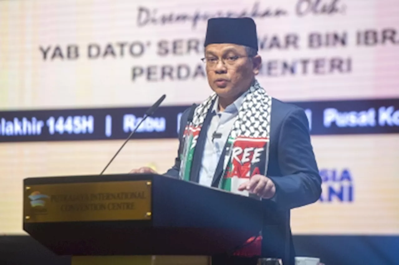 Minister: Jakim officers placed in some govt agencies just to organise Islamic programmes, not vet policies