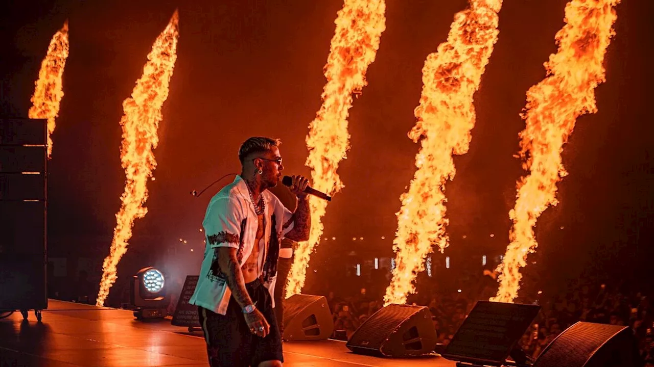 Emis Killa, in 25mila per lo show per i 15 anni di carriera