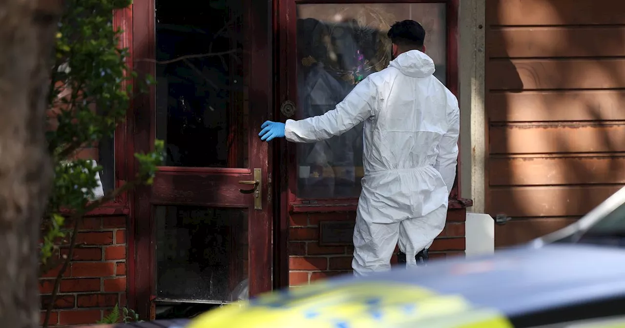 Reports of armed police and CSI on South Manchester street