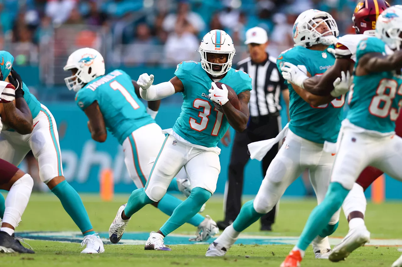 Mike McDaniel Won't Commit to Dolphins Using One Main RB This Season