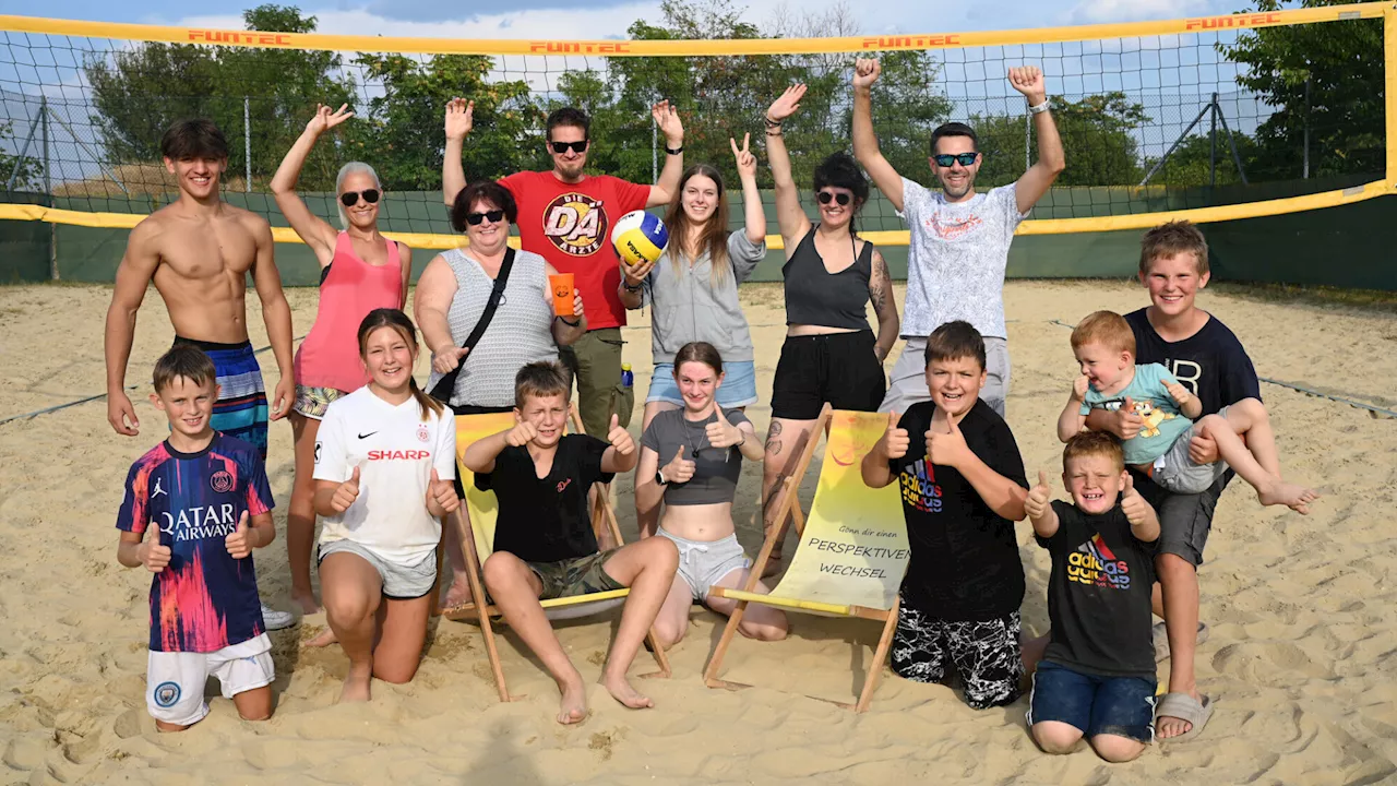 Viele Mitspieler bei Beachvolleyball-Turnier in Blumau-Neurißhof