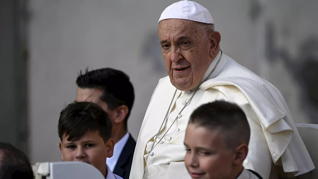 87-jarige paus Franciscus begint aan marathonreis door het Verre Oosten