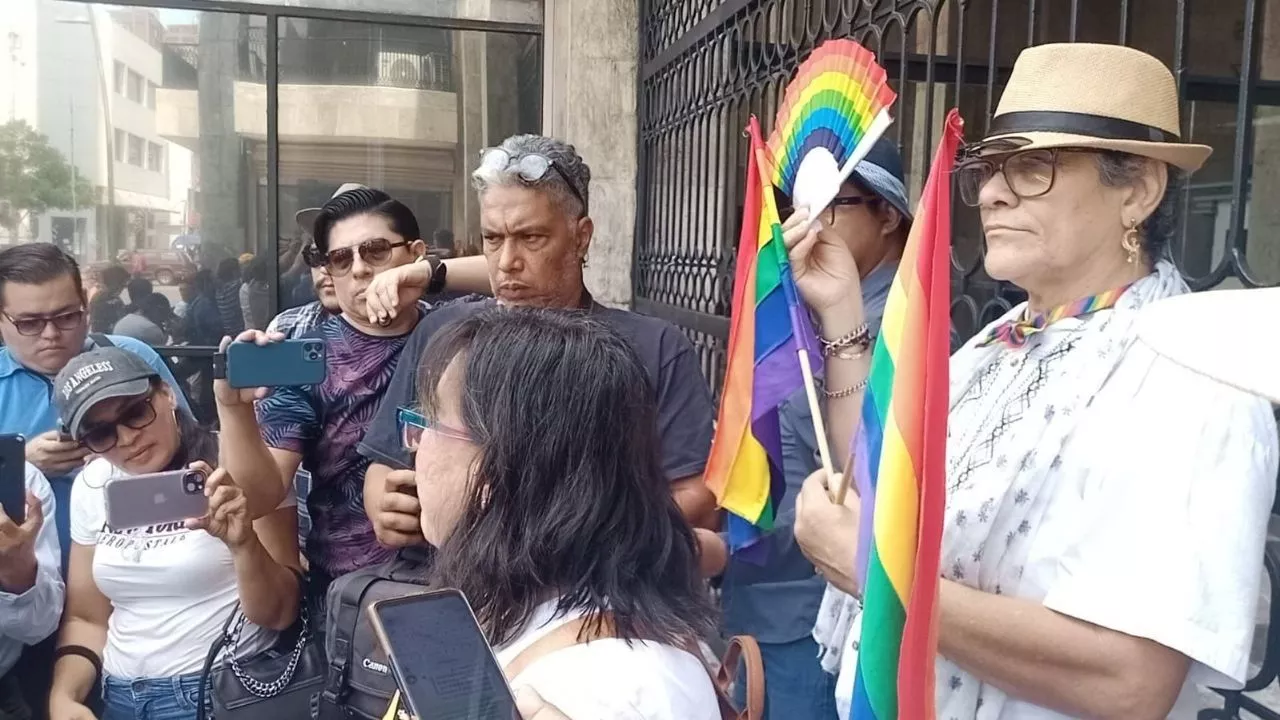 Acusan a la morenista Sahara Munira José Flores de usurpar curul destinado al colectivo LGBTTTIQ+