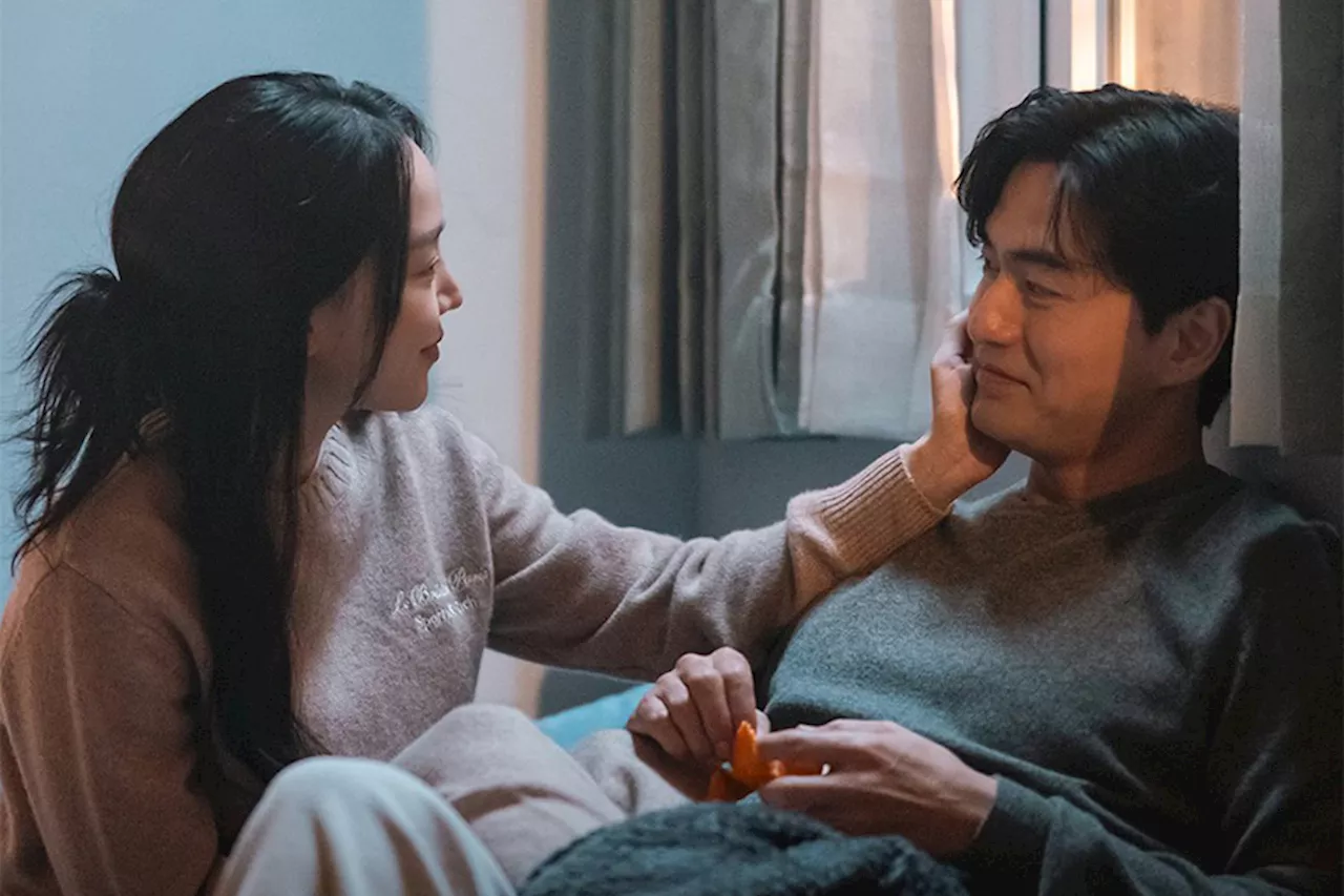 Shin Hye Sun And Lee Jin Wook Are Inseparable As A Couple In “Dear Hyeri”