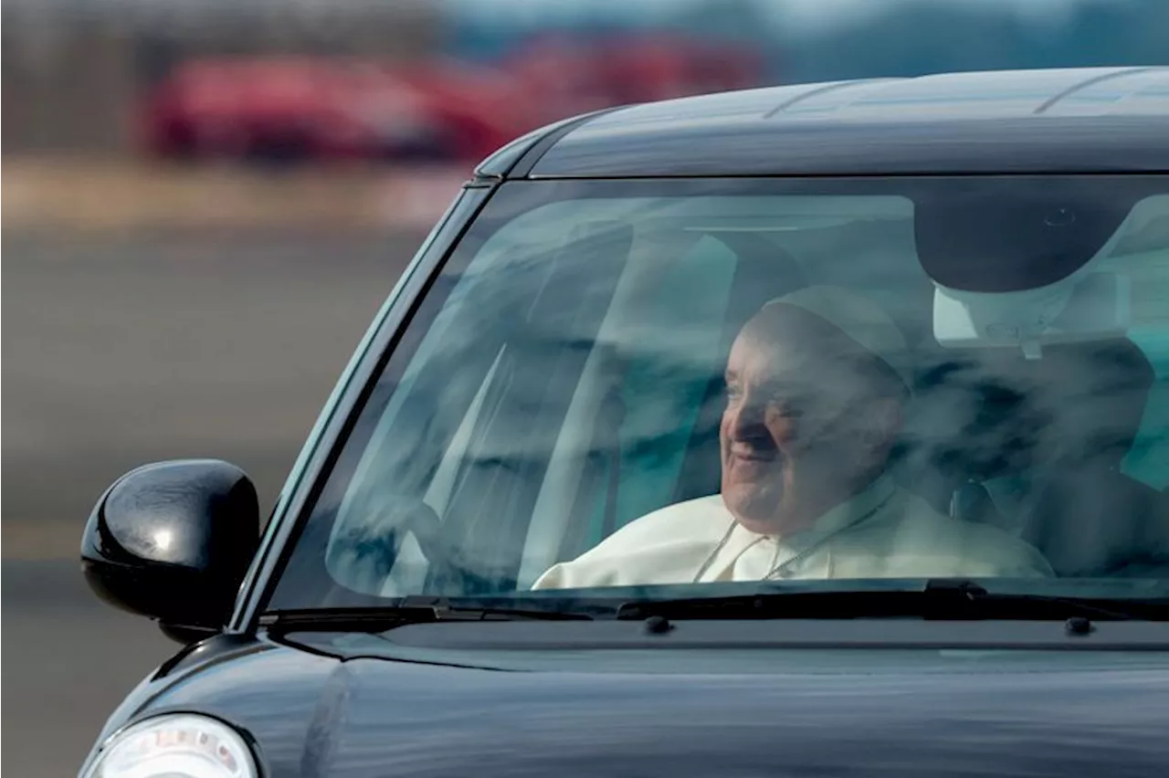 Pope Francis arrives in Indonesia to begin ambitious Asia-Pacific tour