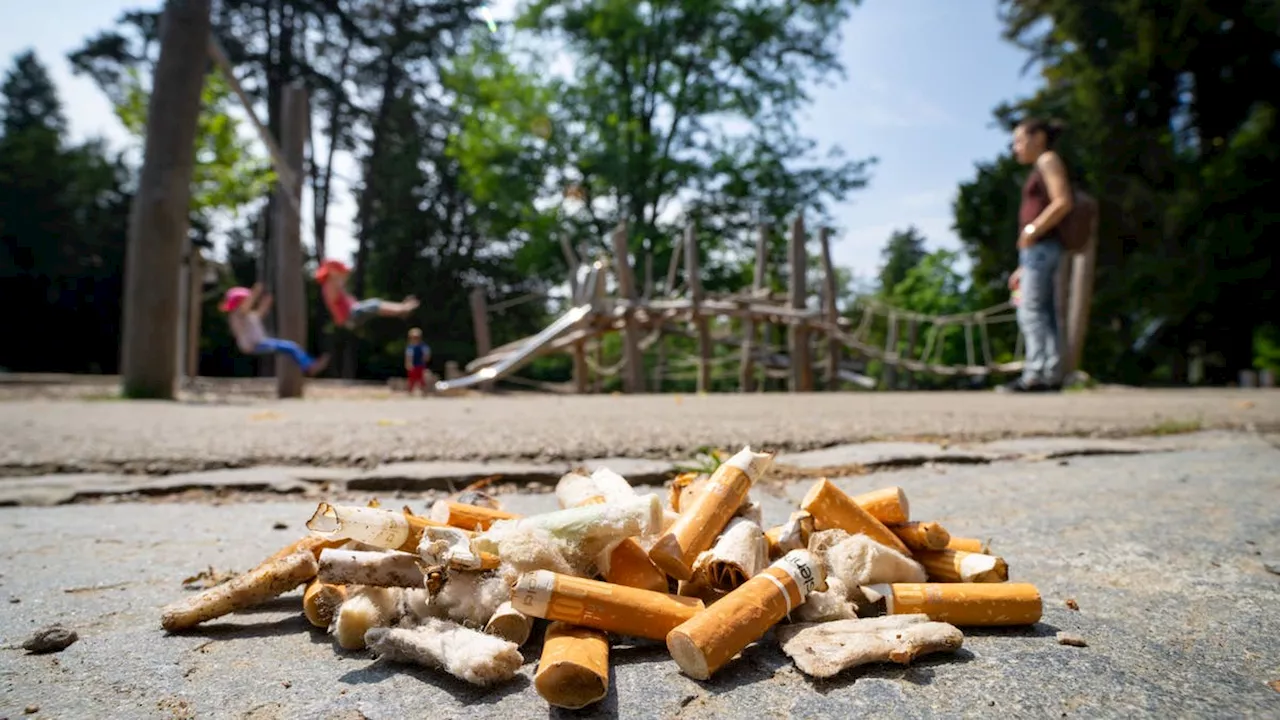 77 Zigarettenstummel pro Spielplatz gefunden: Jetzt soll ein nationales Rauchverbot die Kinder schützen