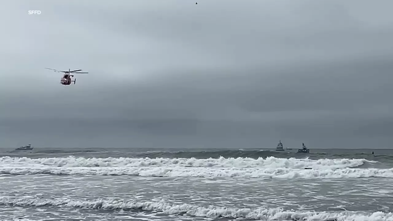 Five people rescued from stranded boat off San Francisco's Ocean Beach