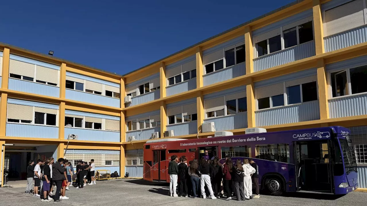 CampBus arriva al liceo Labriola di Roma: la seconda tappa del tour 2024