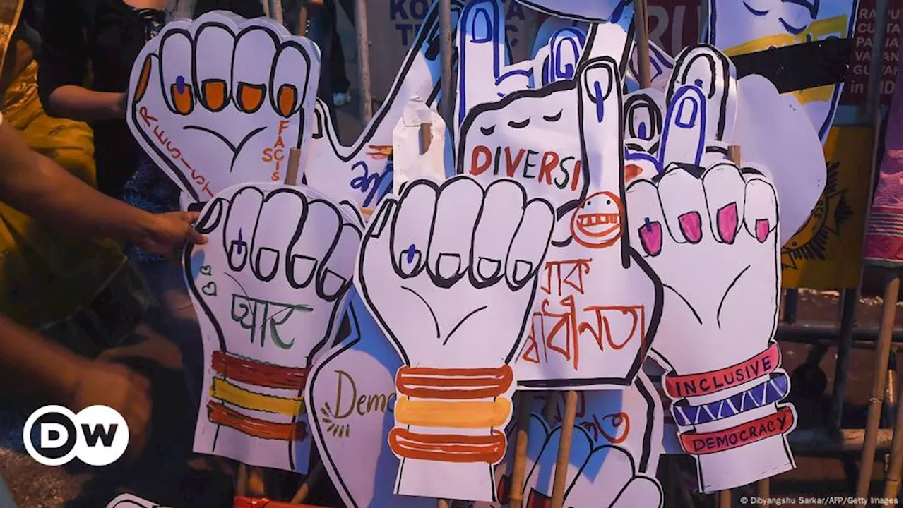 कितनी महंगी पड़ती है महिलाओं की गैरबराबरी – DW