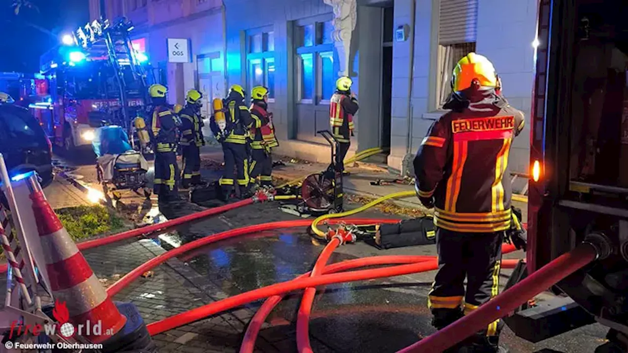 D: Feuer mit Personenrettung aus Mehrfamilienhaus in Oberhausen