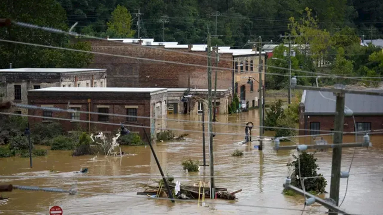 Asheville residents battling 'apocalyptic' aftermath of Hurricane Helene after deadly flooding, landslides