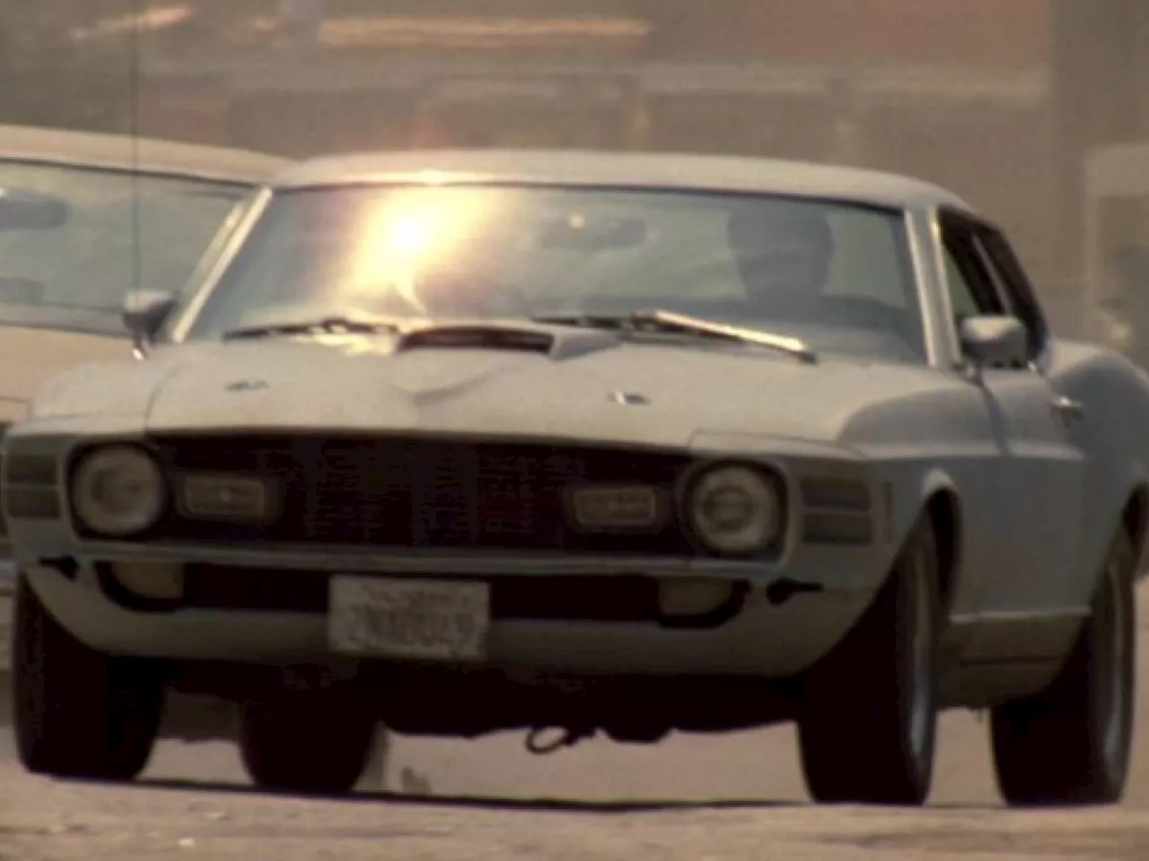 Che bomba la Mustang di Keanu Reeves in Point Break