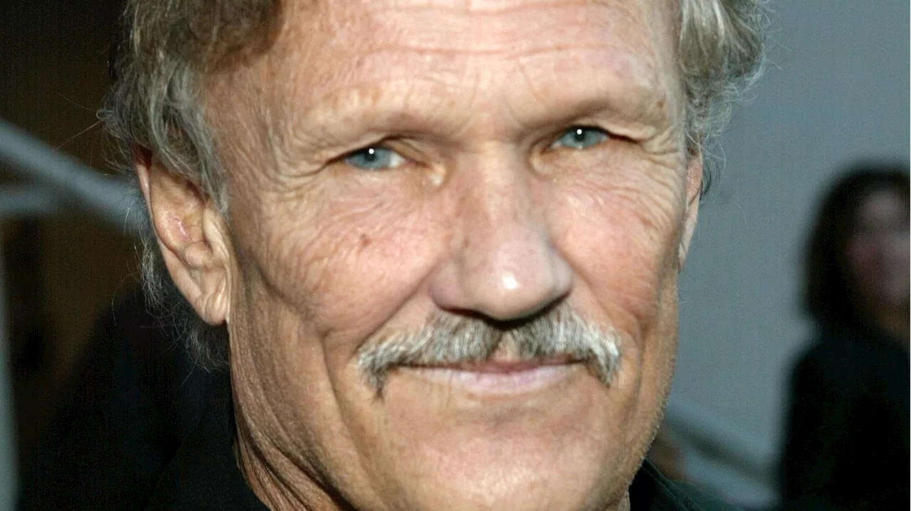 Country Music Legend Kris Kristofferson Dies at 88