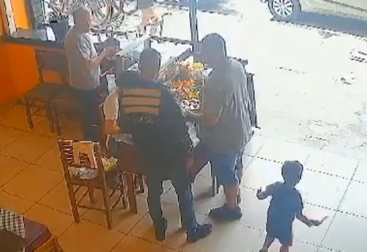 Criança de 2 anos sai correndo de restaurante e morre atropelada em Guarujá; vídeo