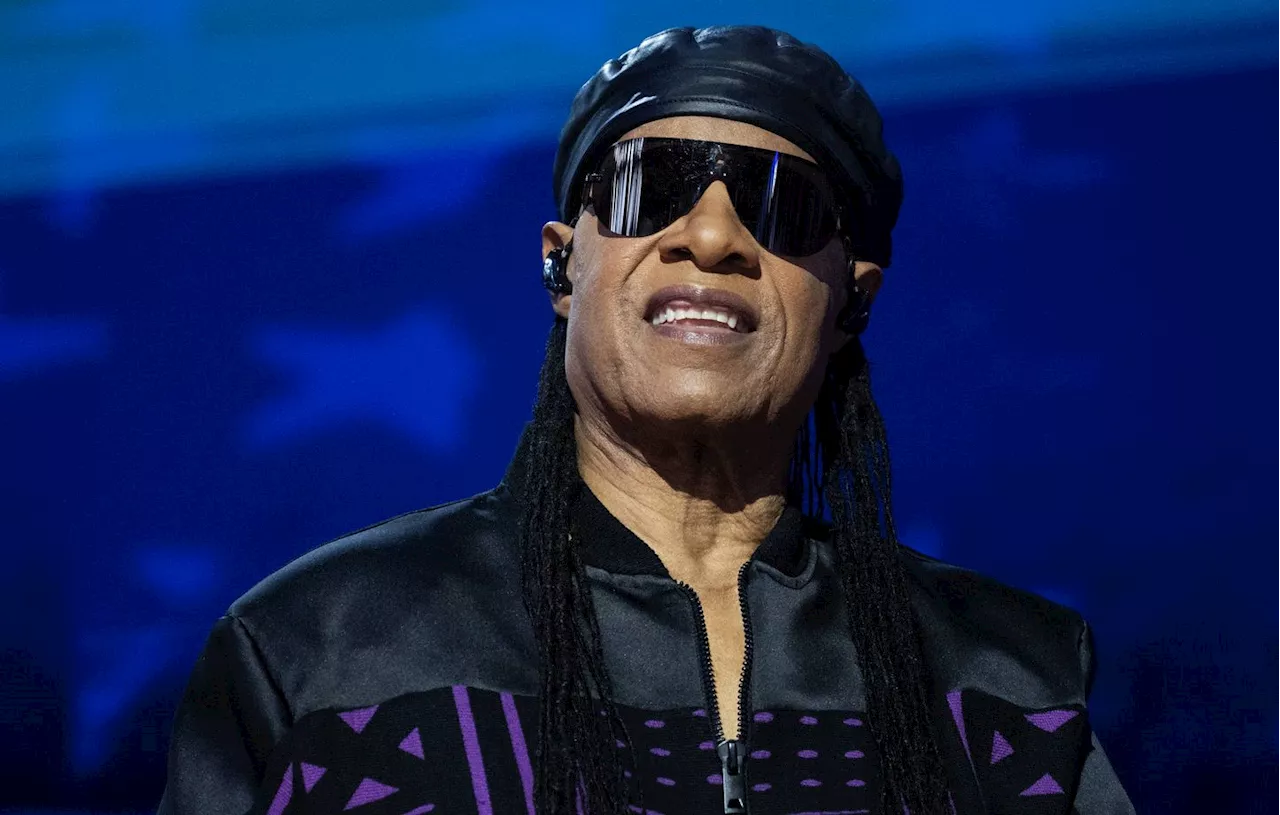 Musique : Quatre ans après son dernier titre, Stevie Wonder revient avec une chanson qui interroge