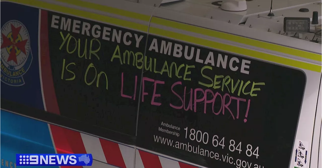 Melbourne hospital accused of obstructing ambulance service before patient's death