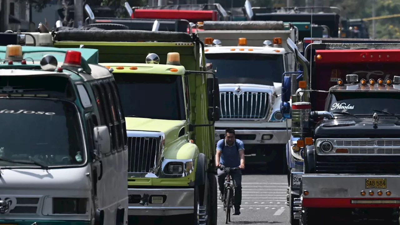 Universidades cancelan clases presenciales este miércoles en Bogotá por paro camionero