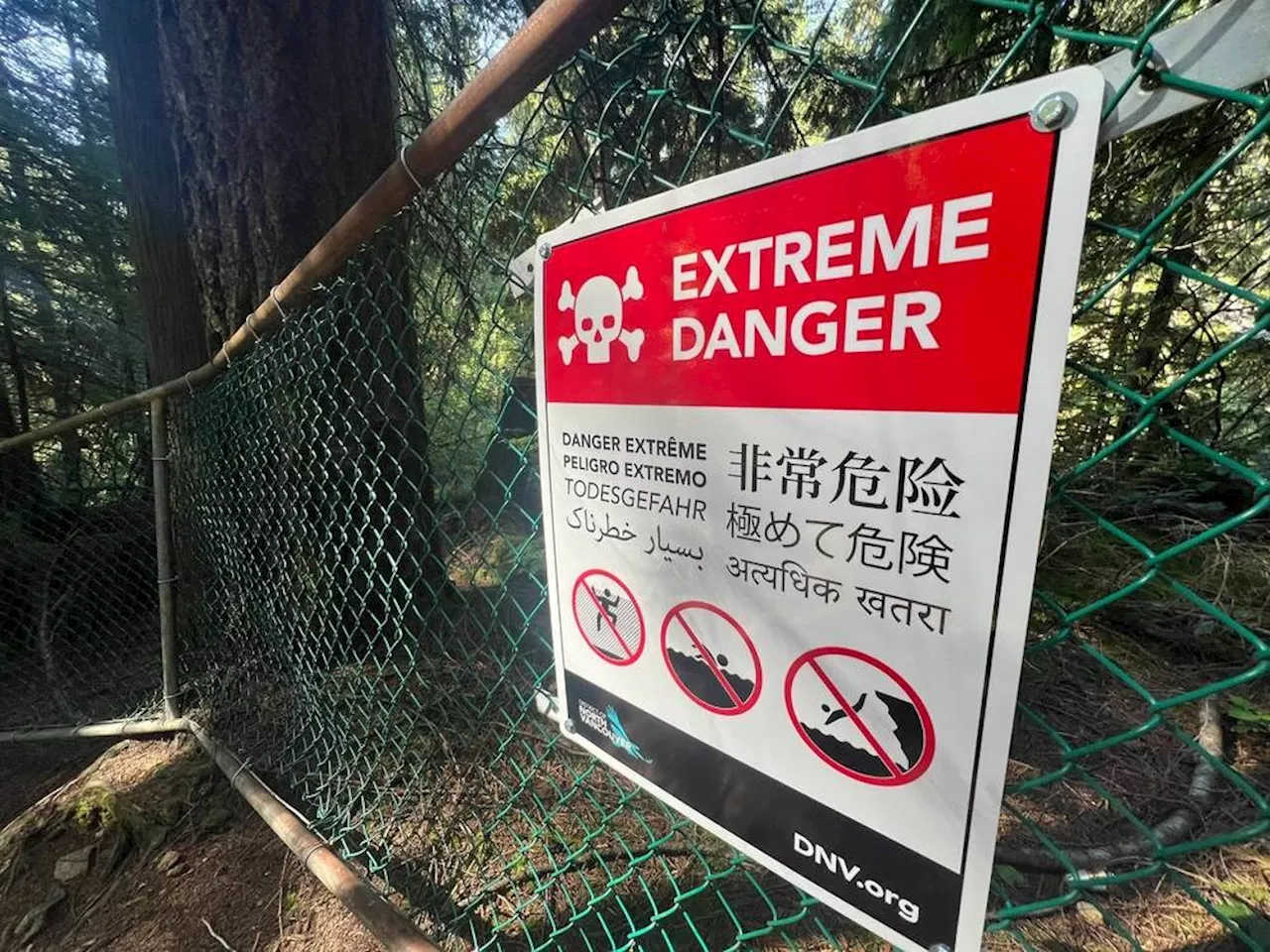 Lynn Canyon signs warning of 'extreme danger' installed in park