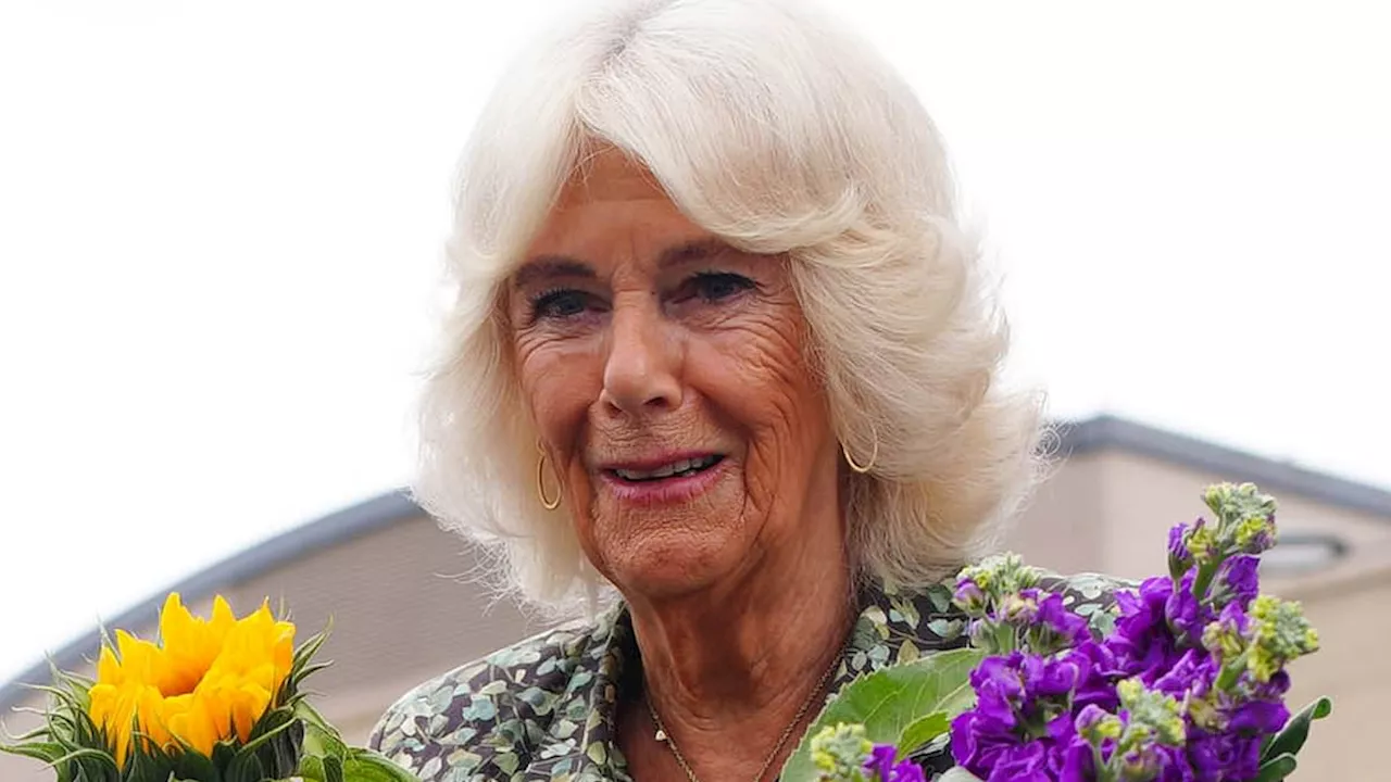 Queen meets cancer patients as she opens a new centre BatH