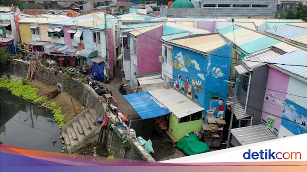 Melihat dari Atas Kampung Warna-warni Eks Korban Kebakaran Jaktim