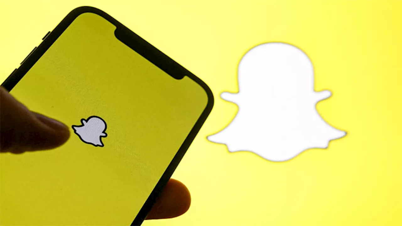 Snapchat to integrate ads in messaging feed, introduce smart glasses