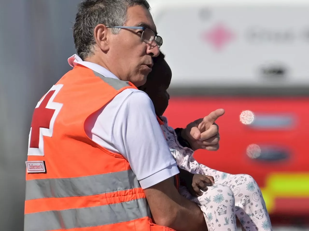 Canarias exige ahora al Gobierno que cumpla a rajatabla los protocolos policiales antes de acoger a menores