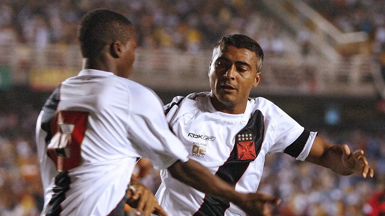 Ex-Vasco lembra quando Romário, 'técnico e jogador', se irritou com atacante: 'Não quer fazer gol'