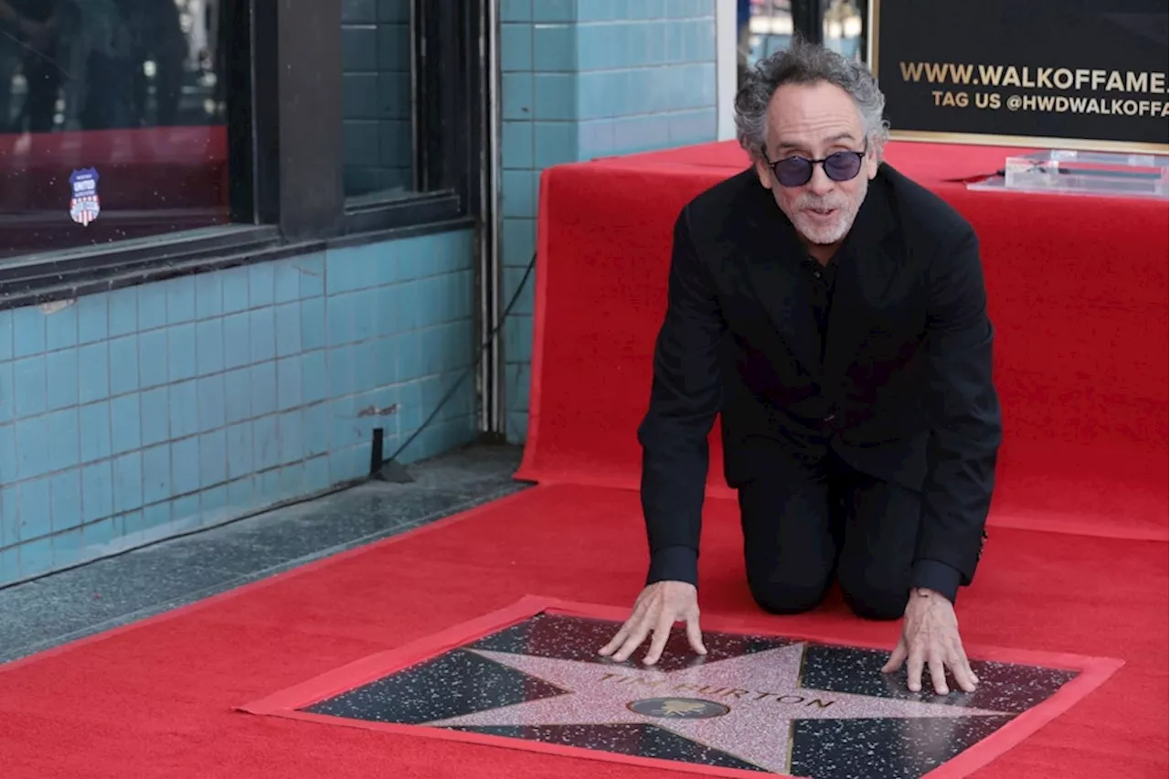 Regisseur Tim Burton wird mit Stern auf 'Walk of Fame' geehrt