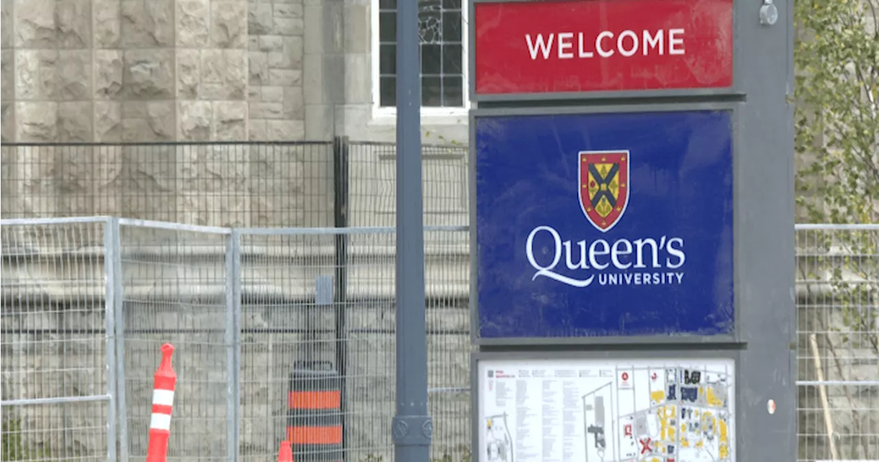 First-year Queen’s University students prepare for school year