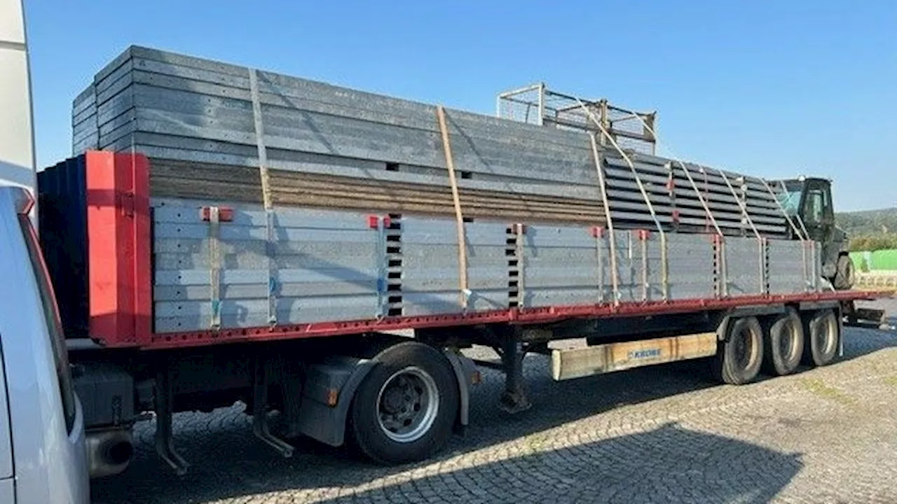 Lkw aus dem Verkehr gezogen - Ladung mit kaputten Gurten gesichert! Fahrer angezeigt