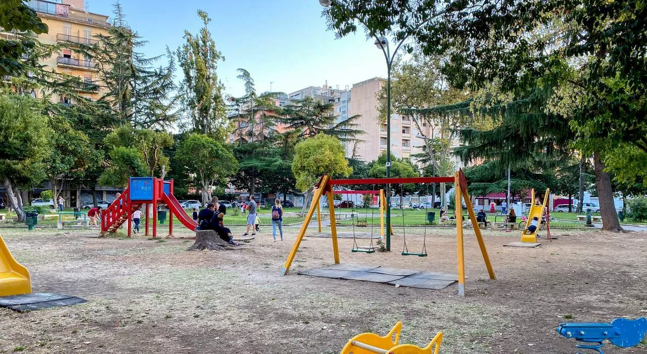 Latina, i cittadini si prendono cura di piazza Santa Maria Goretti: via libera al patto di collaborazione con