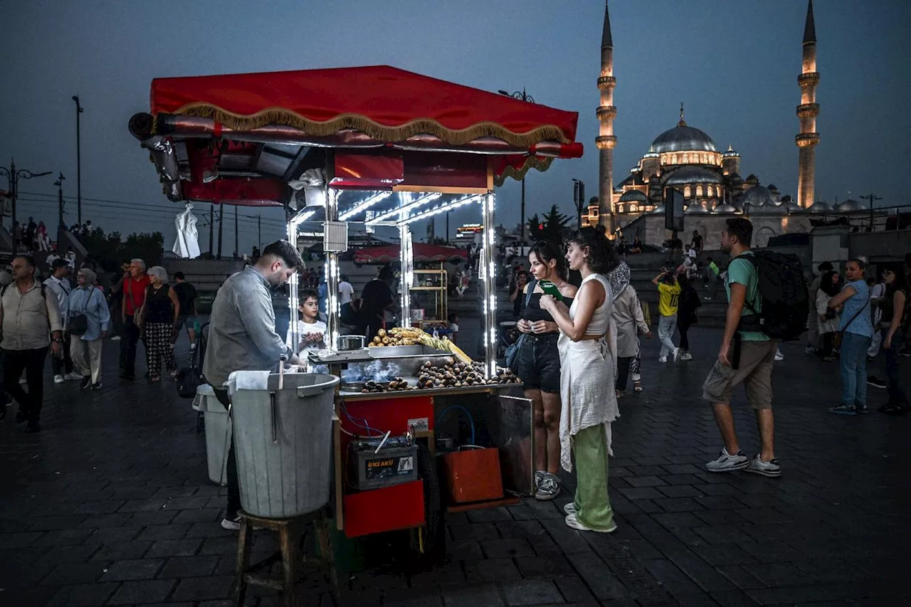 A Istanbul, le blues des vendeurs de rue face à l'inflation