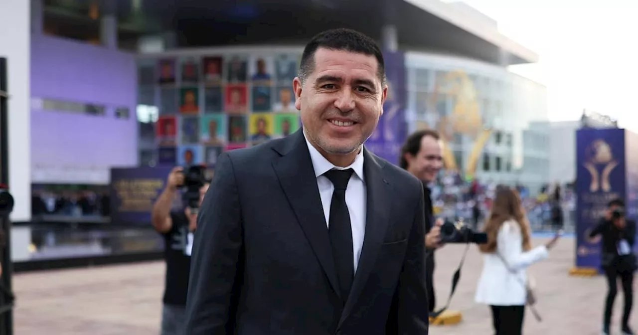 Riquelme y un viaje relámpago a México: el homenaje que recibió el presidente de Boca