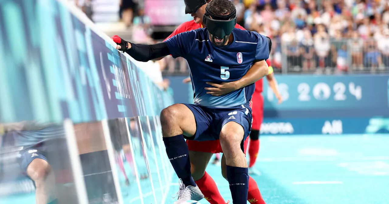 Jeux paralympiques 2024 : tour Eiffel scintillante, olas silencieuses et qualification en demi-finale… Les trois jours lumineux des Bleus au cécifoot