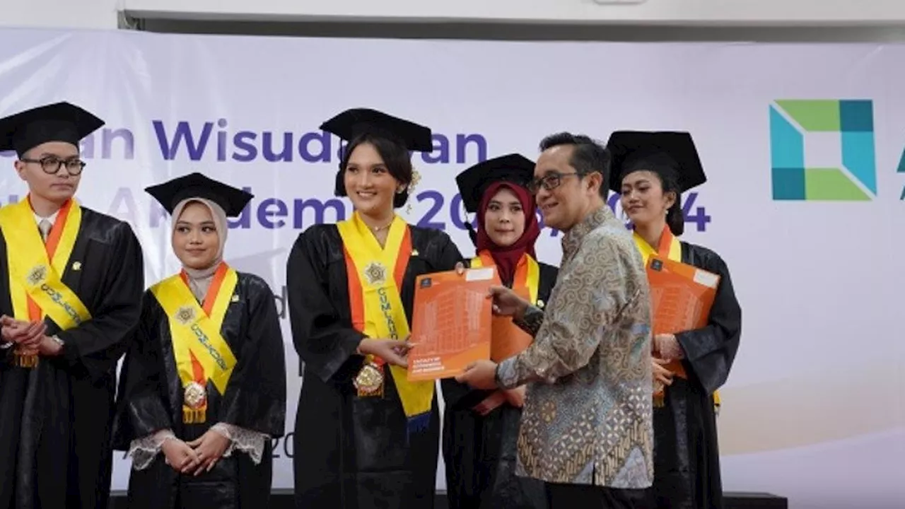 Cerita Shalsadilla Nadya Prameswary, Wisudawan Terbaik FEB UGM dengan IPK Nyaris Sempurna