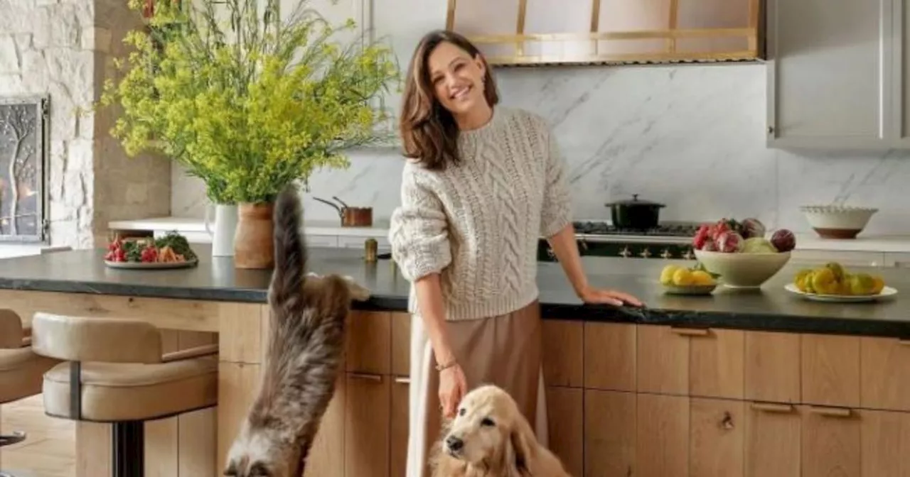 Jennifer Garner fait visiter sa chaleureuse maison façon «cabane dans les arbres» à Los Angeles