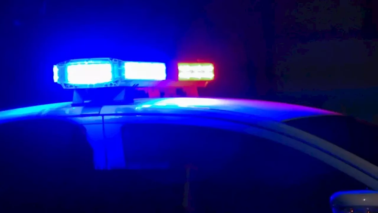 Motorcyclist dies in Oakland after crashing into AC Transit bus