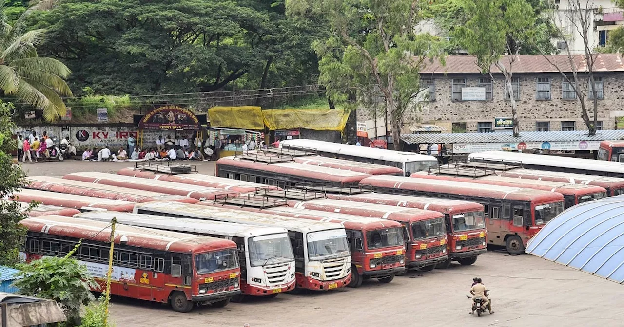 महाराष्ट्र में MSRTC कर्मचारियों की हड़ताल दूसरे दिन भी जारी, 63 डिपो पूरी तरह से बंद, यात्री परेशान