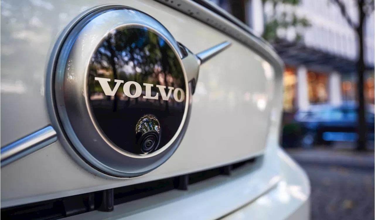 Sweden's Volvo Cars scraps plan to only sell electric vehicles by 2030