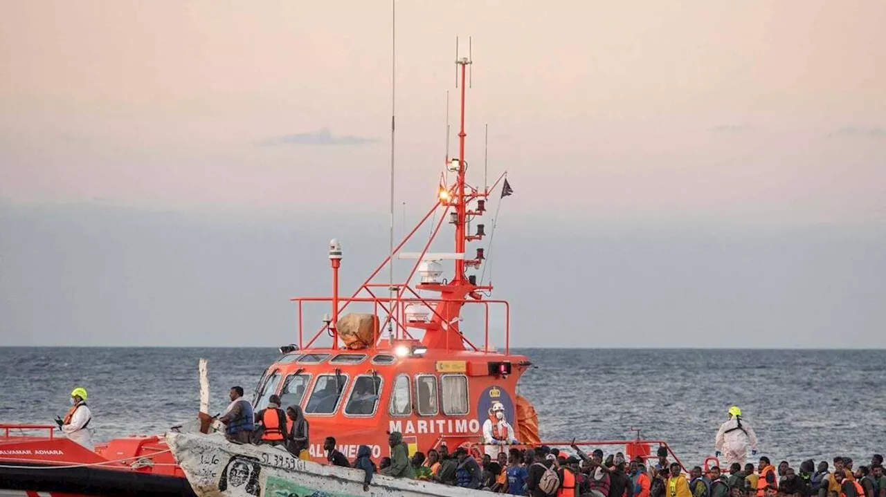 Migrants : une route se ferme vers l’Italie, une autre sature vers les Canaries